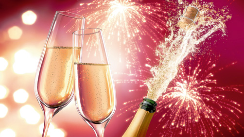 Champagner-Splash mit Feuerwerk